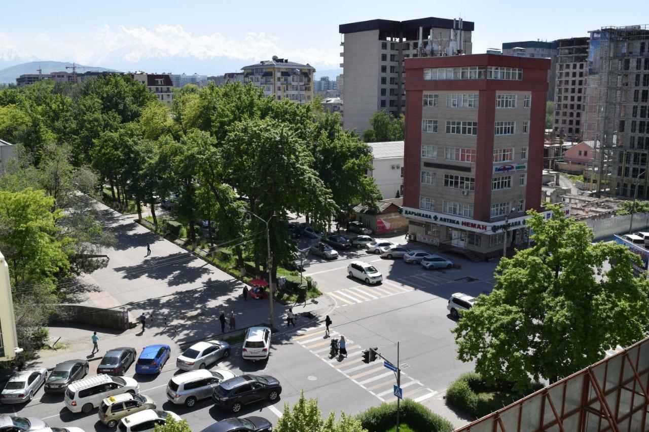 Studio Boutique Apartment Bisjkek Buitenkant foto