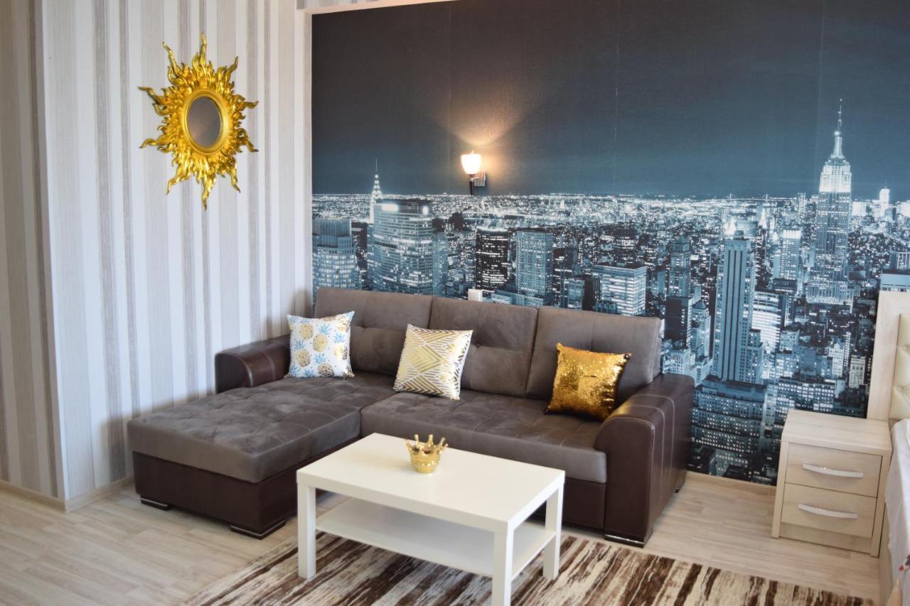Studio Boutique Apartment Bisjkek Buitenkant foto